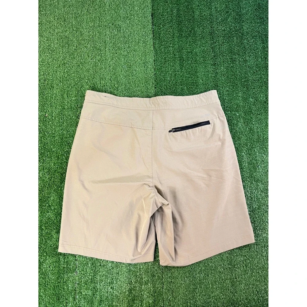 Tek Gear DryTek Mens Tan Khaki Performance Athletic Shorts Size MD Drawstring